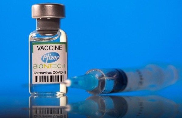 COVID-19 le vaccin de Pfizer approuvé pour des enfants vietnamiens de 5 à moins de 12 ans